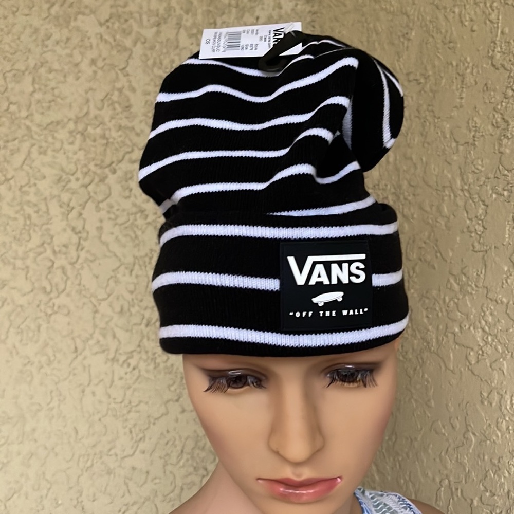VANS BREAKIN CURFEW KNIT CUFF BEANIE ADULT HAT BLACK WHITE VN0A5GUV2UC 
WOMENS - Picture 13 of 16